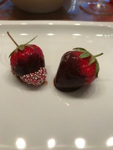 Erdbeern im Schokomantel